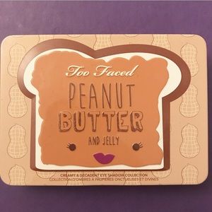 Too faced peanut butter and jelly pallet